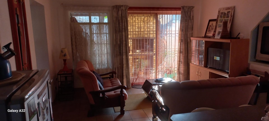 3 Bedroom Property for Sale in Safari Gardens North West